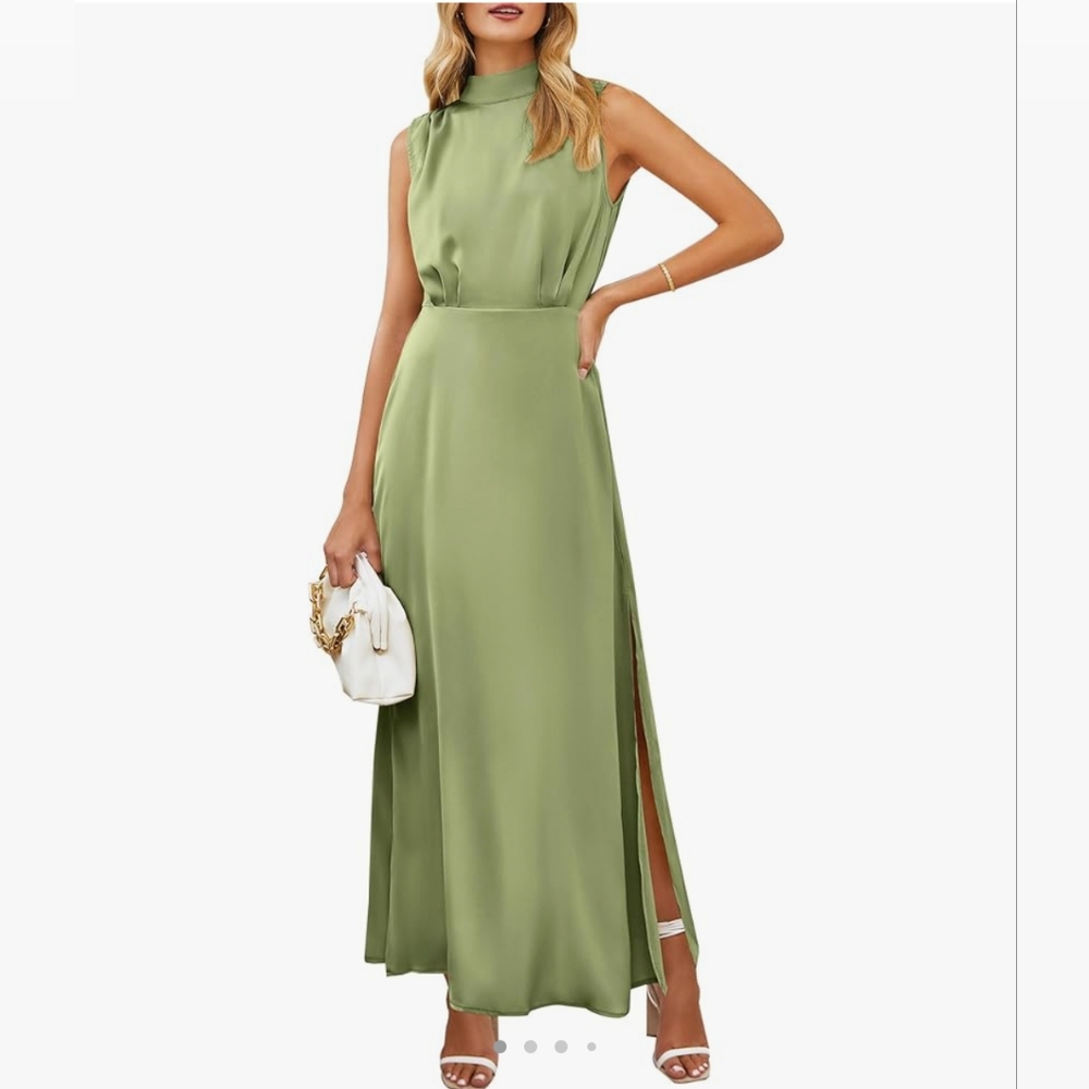 NWT Mock neck thigh slit formal dress Size M medium Light Green